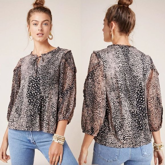 Anthropologie Tops - ANTHROPOLOGIE MAEVE Jacquin Animal Print Peasant Blouse Sz‎ XS